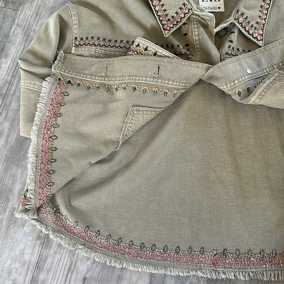 Zara embroidered cotton overshirt - Picture 8 of 12